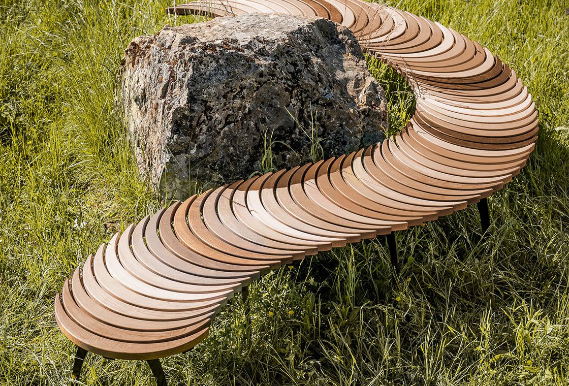 MILLISEDE : le mille-pattes parmi les bancs ronds